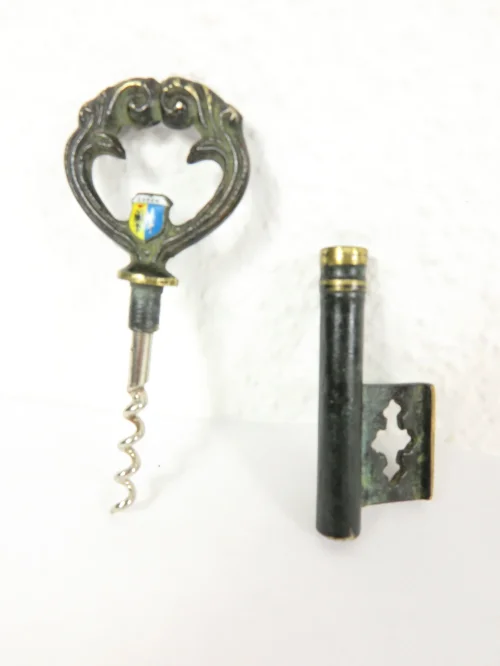 Bild 1 von 70er Korkenzier Schlüssel Stadt Essen