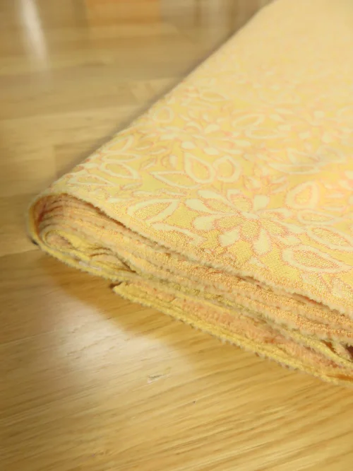 Bild 4 von 70er Stoffstück