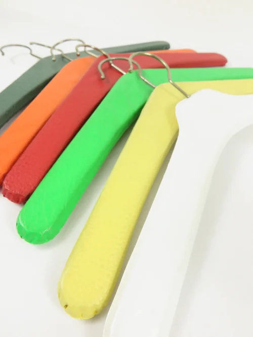 Bild 3 von 70er Kleiderbügel Set 6 Stück