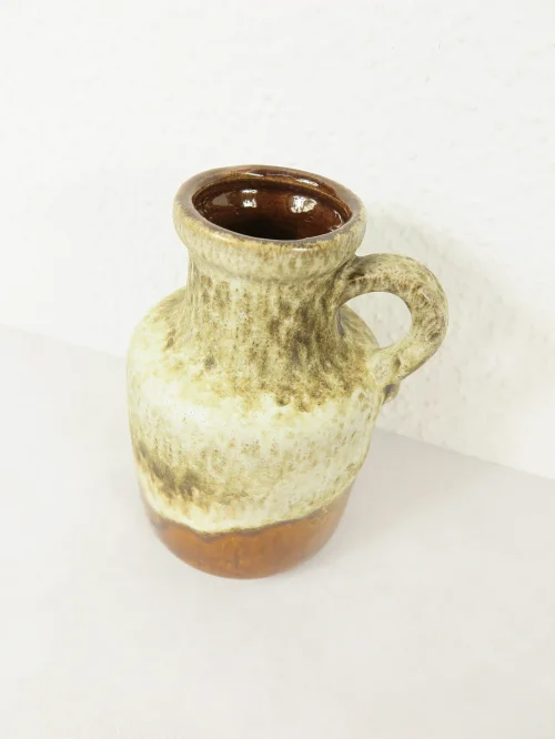 Bild 2 von 70er Vase mit Henkel