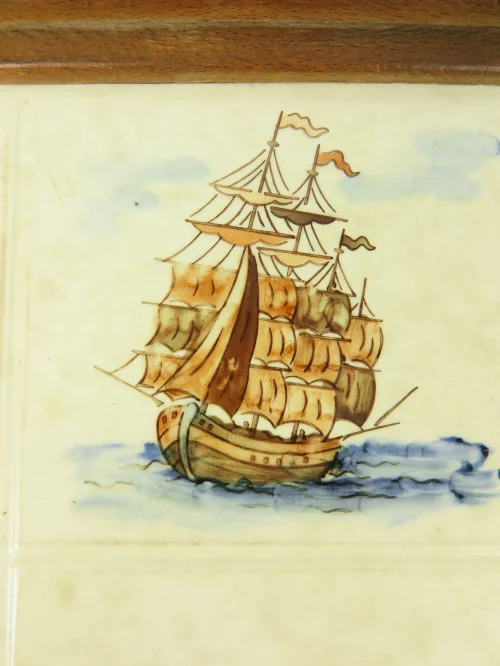 Bild 4 von 70s tray with plastic tiles