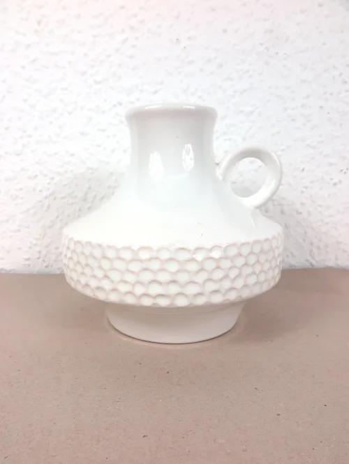 70er Vase mit Henkel, Weiß