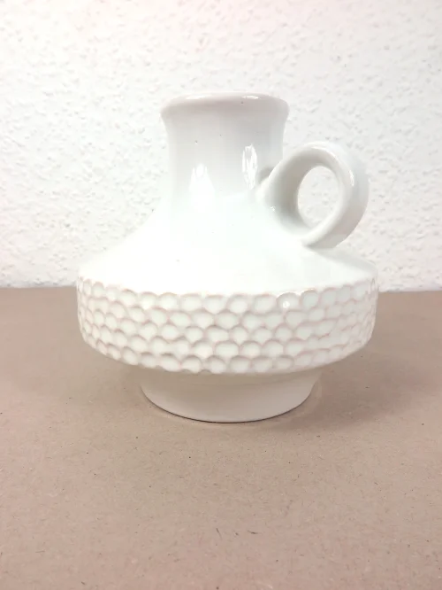 Bild 2 von 70er Vase mit Henkel, Weiß