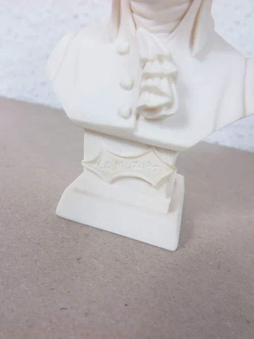 Bild 4 von 1981 Büste Mozart von A. Gianelli