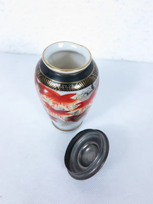 Bild 4 von 70er Minidose Porzellan Japan