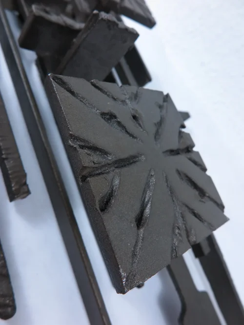 Bild 4 von 70er Brutalistische Wandskulptur aus Metall