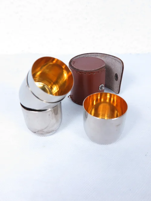 Bild 1 von 50er Reise Schnapsbecher Metall