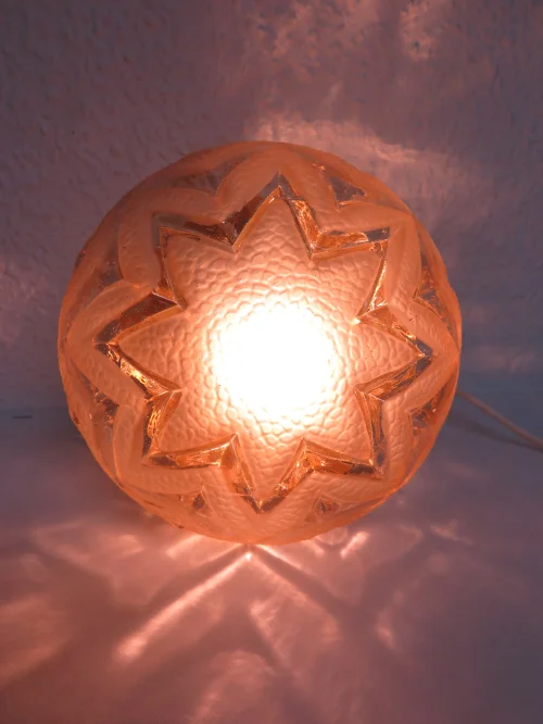 Bild 7 von 70er Wandlampe Glasschirm