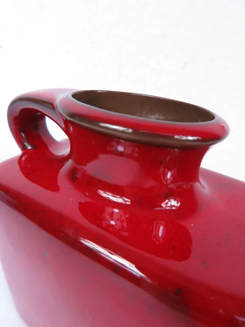 Bild 5 von 70er Vase eckig mit Henkel rot