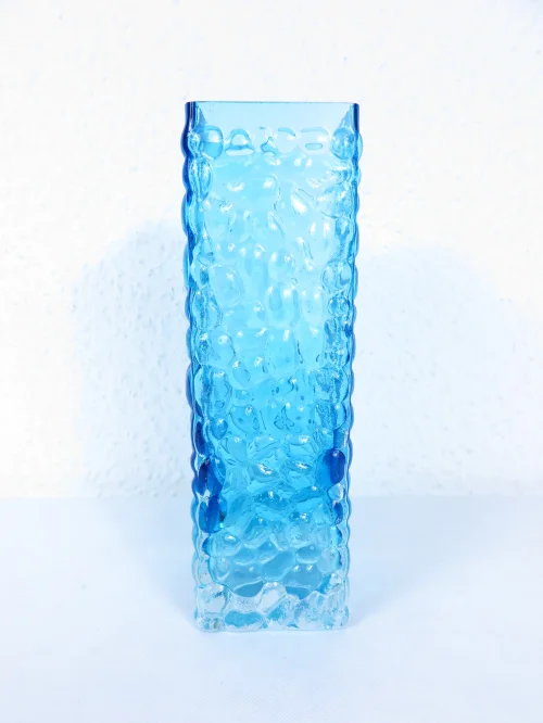 70er Glasvase blau eckig
