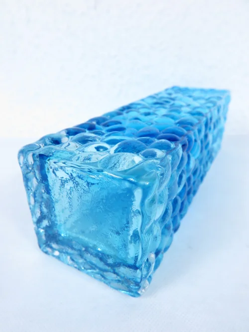 Bild 3 von 70er Glasvase blau eckig
