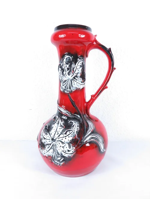 70er Bodenvase, Rot Lilie