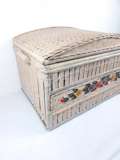 Bild 4 von 70er Rattan Truhe
