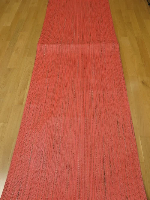 Bild 2 von Tapete Roter Faden