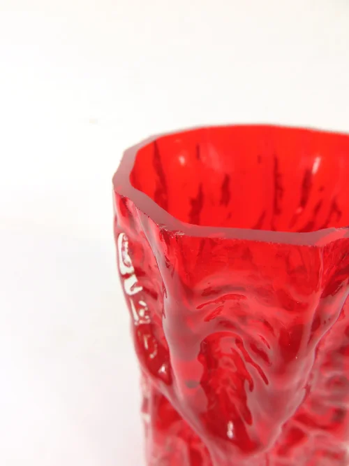 Bild 3 von 70er Glasvase Rot, Glashütte Ingrid Kristal