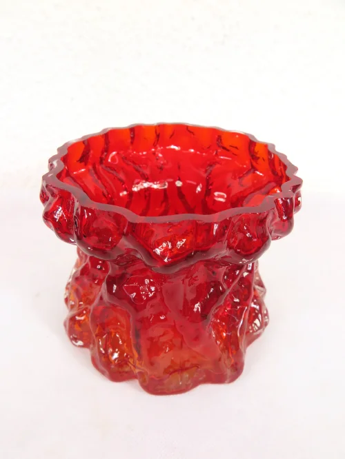 Bild 2 von 70er Glasvase Rot, Ingrid Kristal