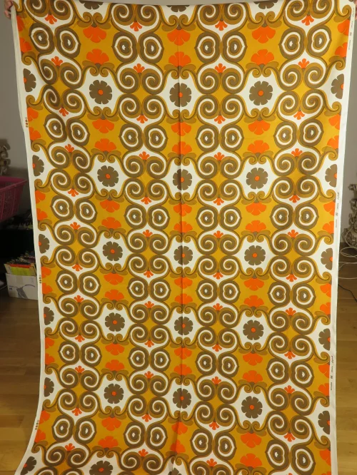 Bild 2 von 70s curtain fabric orange