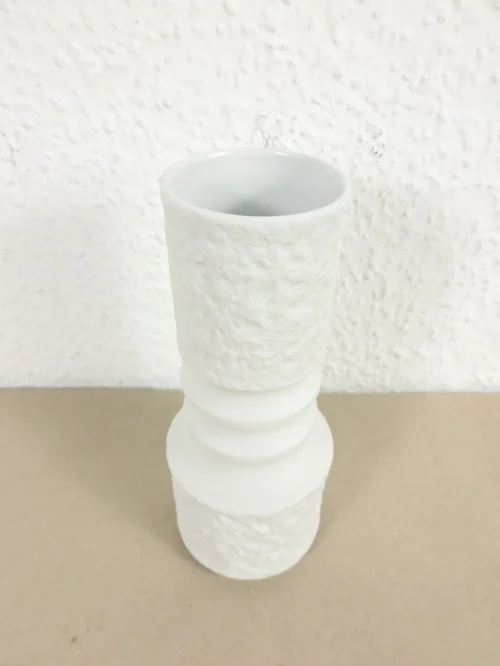 Bild 2 von 70er Vase KPM Royal, Bisquite Porzellan