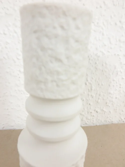 Bild 3 von 70er Vase KPM Royal, Bisquite Porzellan