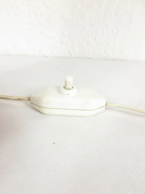 Bild 4 von 70er Tischlampe mit rotem Keramikfuß