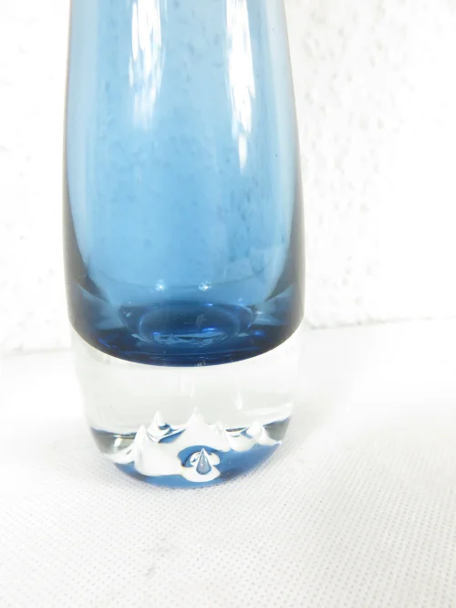 Bild 3 von 60er Glasvase , blaues Rauchglas,