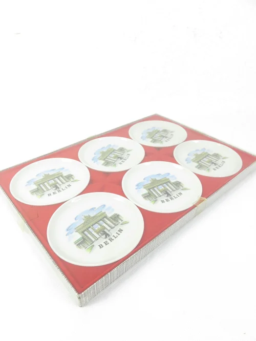 Bild 2 von 70s glass coaster set, small plates Berlin