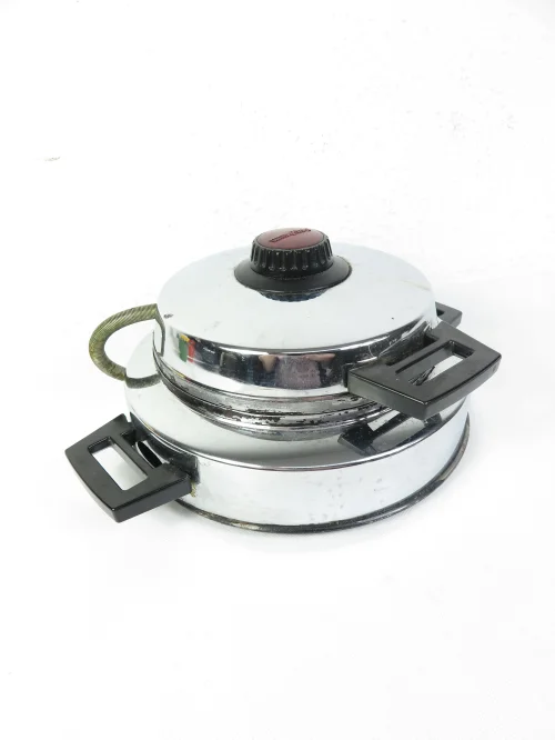 Bild 2 von 70s waffle iron metal