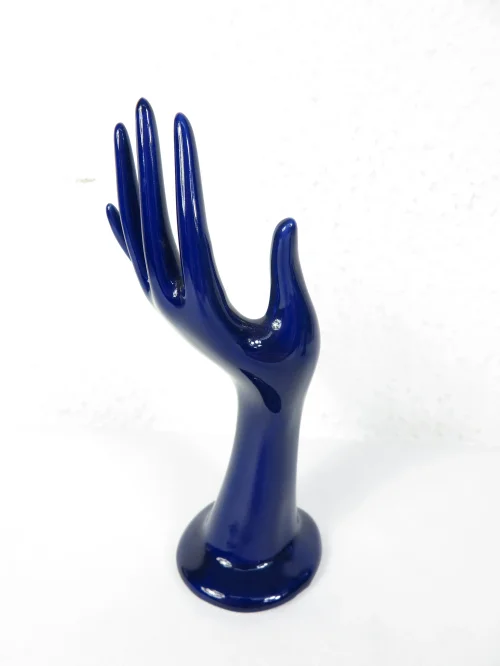 Bild 2 von main à bijoux des années 80, porte-bagues bleu foncé