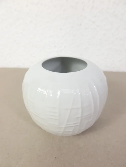 Bild 2 von vase en porcelaine Royal Bavaria KM des années 80, blanc, petit vase boule