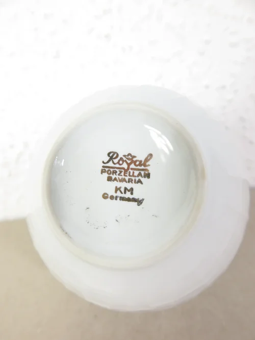 Bild 3 von vase en porcelaine Royal Bavaria KM des années 80, blanc, petit vase boule