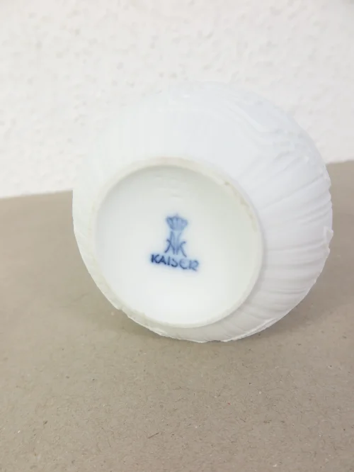 Bild 5 von 70er Bisquitporzellan Vase, AK Kaiser Reliefvase