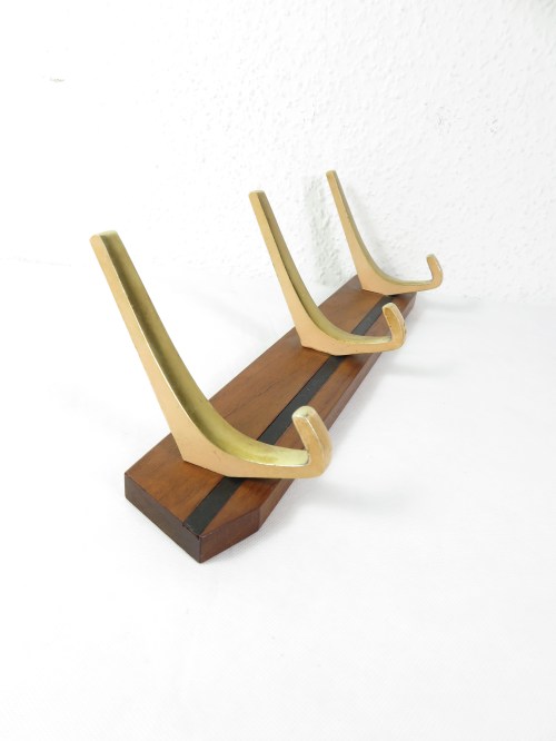 50er Garderobe, Kleiderhacken