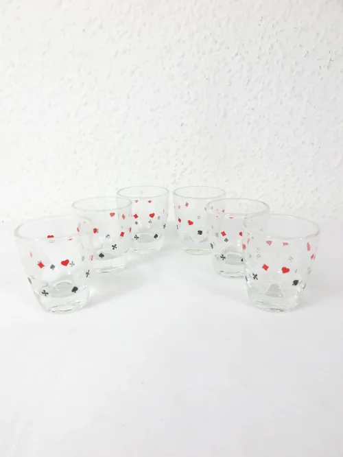 Bild 2 von 70s Schnapspinnchen card game, shot glasses