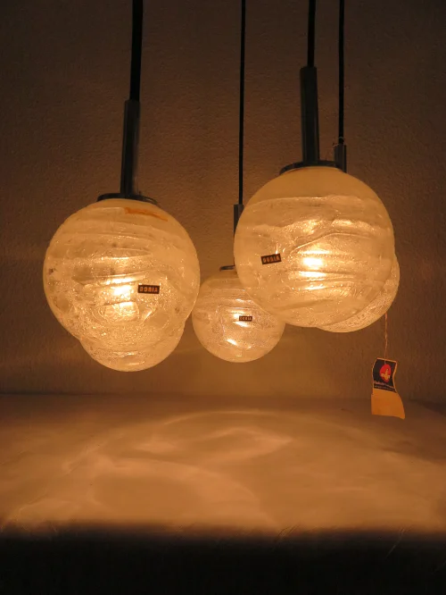 Bild 4 von lampe 70's suspendue, Lampe cascade Doria