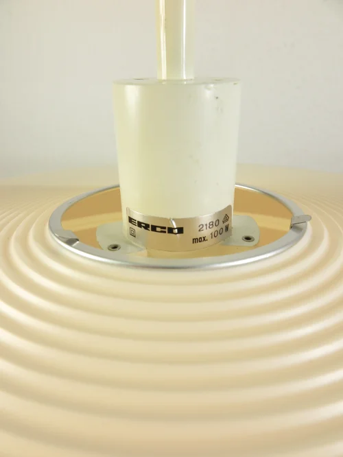 Bild 4 von 70s pendant light, lamp with plastic shade