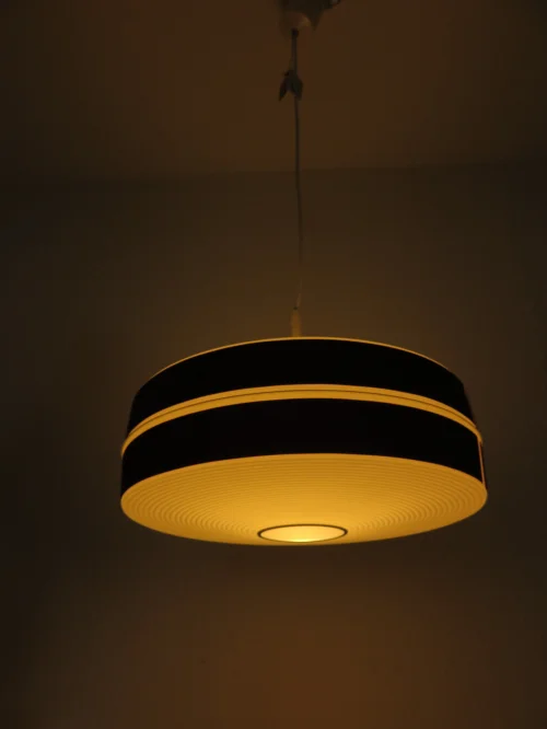 Bild 6 von 70s pendant light, lamp with plastic shade