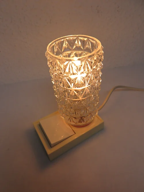 Bild 4 von 70er Nachttischlampe